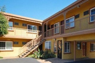 Rodeway Inn and Suites