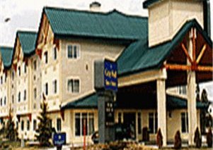 Gray Wolf Inn & Suites