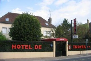 Hôtel De