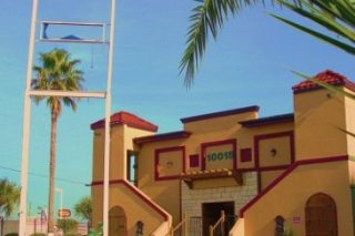 Carefree Inn at  Medical Center