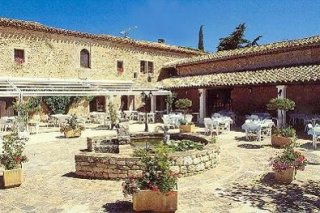 Logis Hostellerie Domaine De La Reynaude