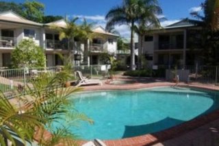 Noosa River Retreat