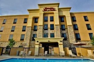 Hampton Inn & Suites