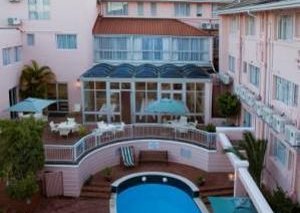 Lady Hamilton Hotel
