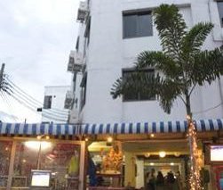 Sawasdee Banglumpoo Inn