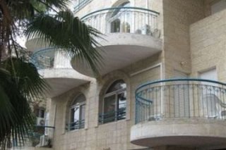Eden  Hotel