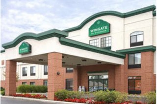 Wingate by Wyndham  Airport East
