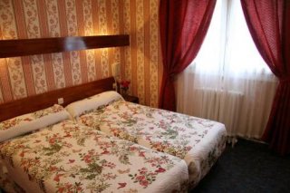 Est Hotel