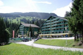 Alpine Club Apartments