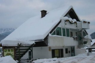 Alpika Apartments