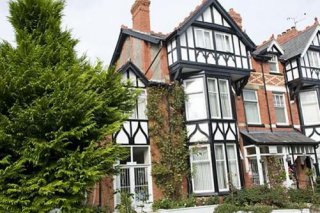 Bryn Woodlands House