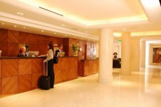 Best Western PREMIER Academy Plaza Hotel