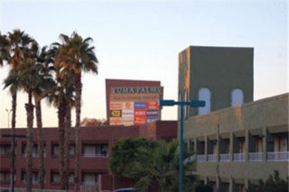 Best Western Inn Suites  Mall