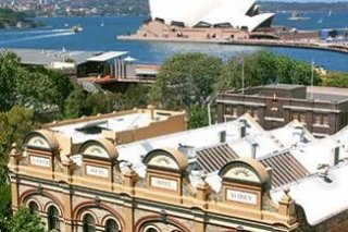 Harbour Rocks Hotel