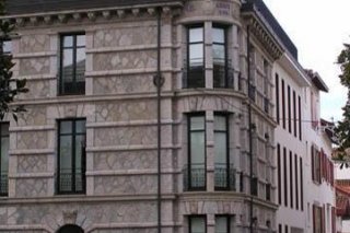 ZazpiHotel