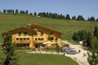 Ütia De Börz Passo delle Erbe
