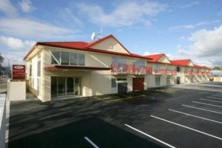 B-K's Motor Lodge