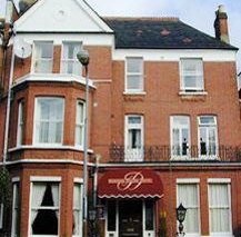 Dawson House Hotel-Guest House