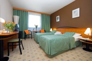Expo Hotel