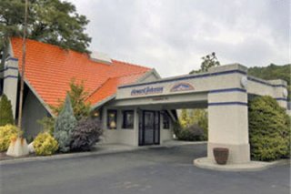 Howard Johnson Express Inn