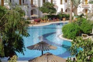 Dive Inn Resort