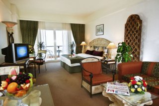 Landmark Suites Hotel