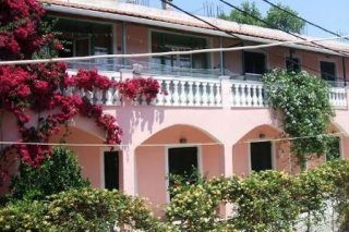 Jessica Apartments