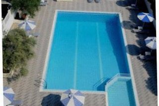 Regina Studios & Hotel
