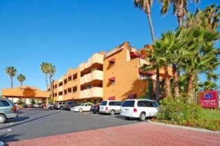 Comfort Suites