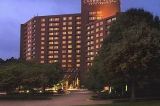 Crowne Plaza Hotel  Perimeter at Ravinia