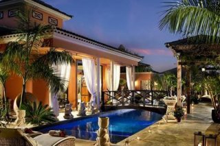 Royal Garden Villas