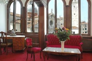 Hotel  Scandinavia
