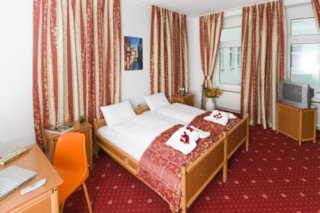 City 54 Hotel & Hostel