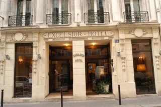 Le Baldaquin Excelsior