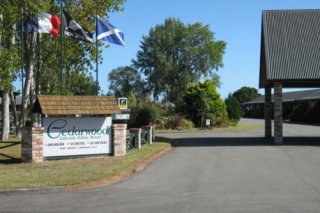 Cedarwood Lakeside Holiday Resort