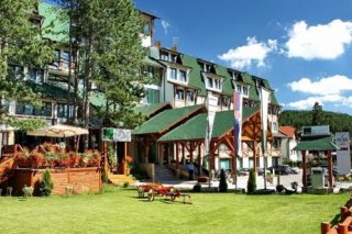 Hotel  Mona