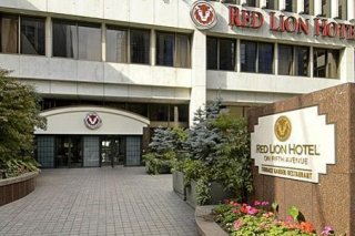 Red Lion on Fifth Avenue