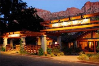 Driftwood Lodge