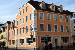 City Hotel