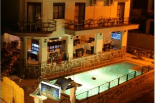 Kum Hotel