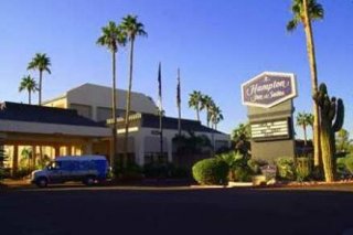 Hampton Inn & Suites  Airport South