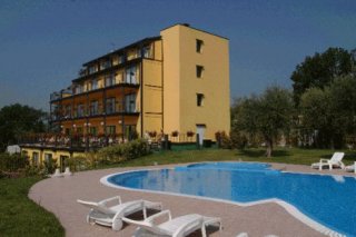 Hotel Riva Del Sole