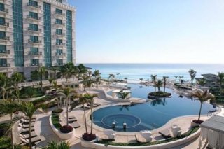 Le Meridien Cancun Resort and Spa