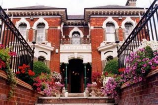 Leaside Hotel