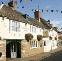Brook Whipper-In Hotel