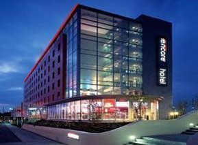 Ramada Encore  West