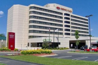 Crowne Plaza Hotels & Resorts