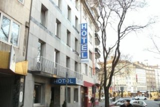 CENTRAL Hotel