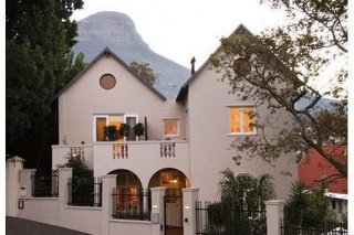 Four Rosmead Boutique Guesthouse