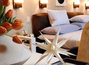 City Club Hotel